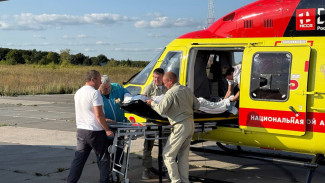 В Самарской области санавиация спасла женщину после страшного ДТП