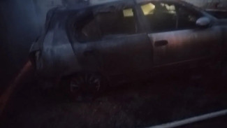 Под Самарой сгорел Nissan Almera