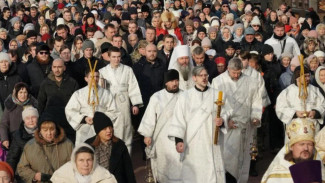 Губернатор Вячеслав Федорищев 21 ноября вместе с самарцами принял участие в крестном ходе   