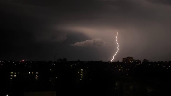 На Самару 6 августа обрушатся ливень, град и шквалистый ветер