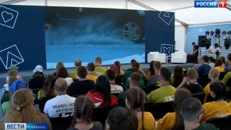 В рамках форума «иВолга» состоялась премьера научно-популярной картины «Эксперт по дорожным покрытиям» 