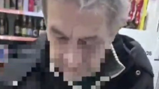 Голый и горячий: в алкомаркет в Самарской области пришел необычный покупатель