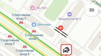 В Самаре на улице Гагарина Renault Sandero разбилась об столб