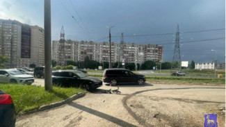 В Самаре внедорожник сбил 13-летнего велосипедиста