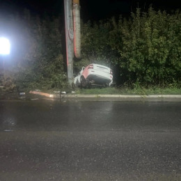 В Самарской области в ДТП погиб водитель, наехавший на металлическую опору