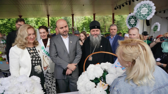 Вячеслав Федорищев принял участие в благотворительной акции «День Белого Цветка»