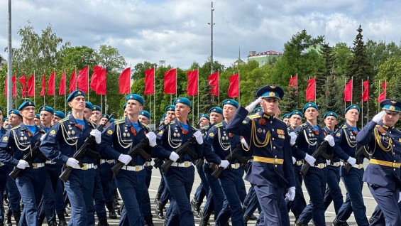 День Победы-2026: запись трансляции военного парада в Самаре 9 мая 2026