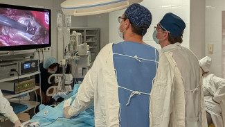 Самарские врачи начали проводить операции на щитовидной железе через подмышку