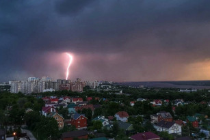 Грозы и +33°C: синоптики рассказали о погоде на выходные в Самарской области