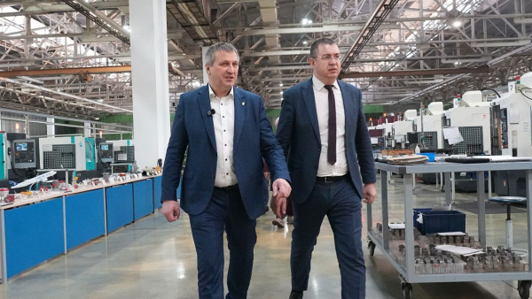 Мэр Самары познакомился с работой предприятия "Гидроавтоматика"