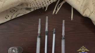 Самарчанка угостила наркотиками друга и организовала притон в своей квартире