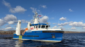 АО "Транснефть-Приволга" представило два новых судна-бонопостановщика с именами героев СВО