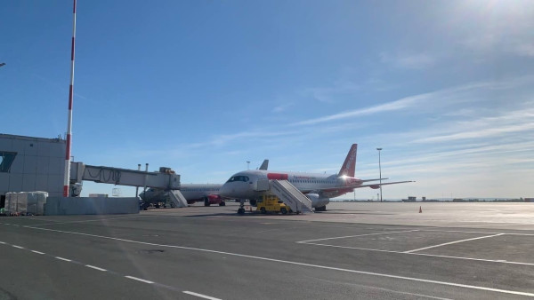 Аэропорт Курумоч перешел в штатный режим работы после четырехчасового закрытия