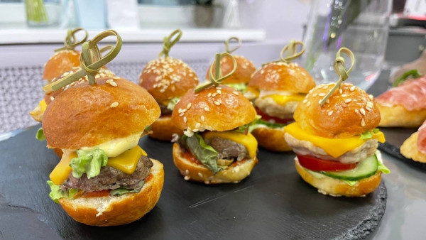 Студент Самарского университета раскрыл карьерный рост во «Вкусно и точка»