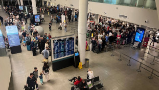 В Курумоче отменили и задержали 9 рейсов из-за угрозы атаки БПЛА 18 сентября 