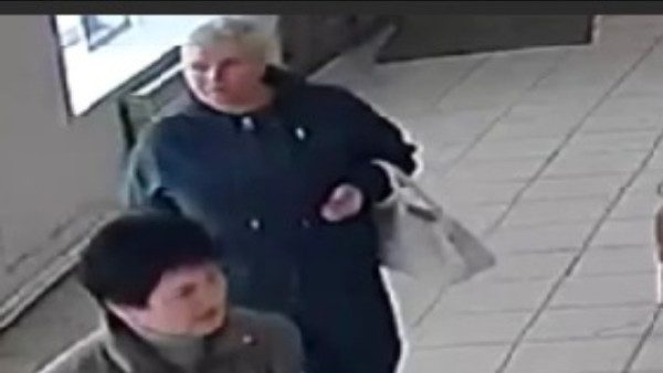 В Самарской области разыскивают двух женщин, похитивших деньги с банковской карты