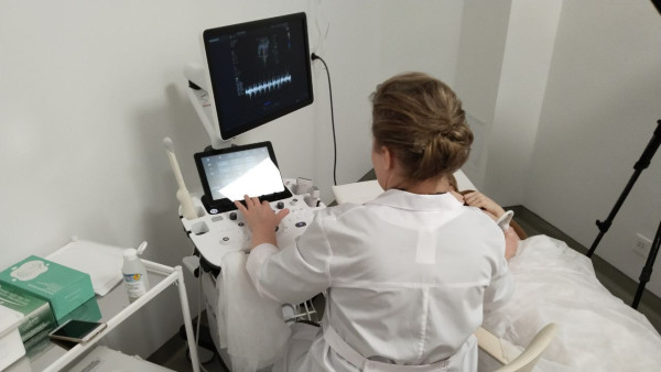 В 2025 году число абортов в Самарской области среди несовершеннолетних снизилось более чем в 2 раза