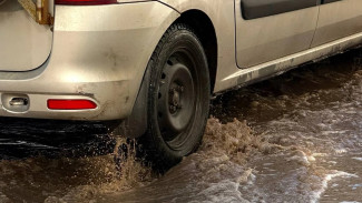 Самарским водителям рассказали, как правильно манипулировать резиной, чтобы не нарваться на штраф