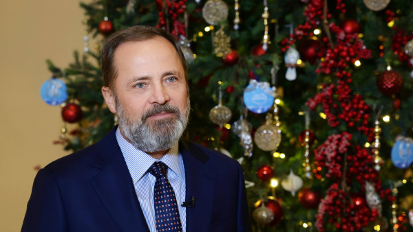 Поздравление с Новым 2026 годом полномочного представителя Президента РФ в ПФО Игоря Комарова