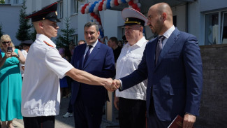 Вячеслав Федорищев поздравил выпускников Самарского кадетского корпуса с окончанием обучения