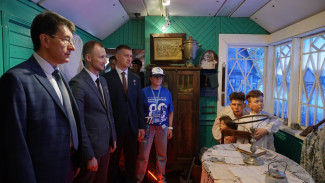 Участники и выпускники программы «Школа героев» посетили уникальную выставку «Поезд Победы» в Самаре 