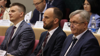 Вячеслав Федорищев представил депутатам самарского парламента новых членов Правительства