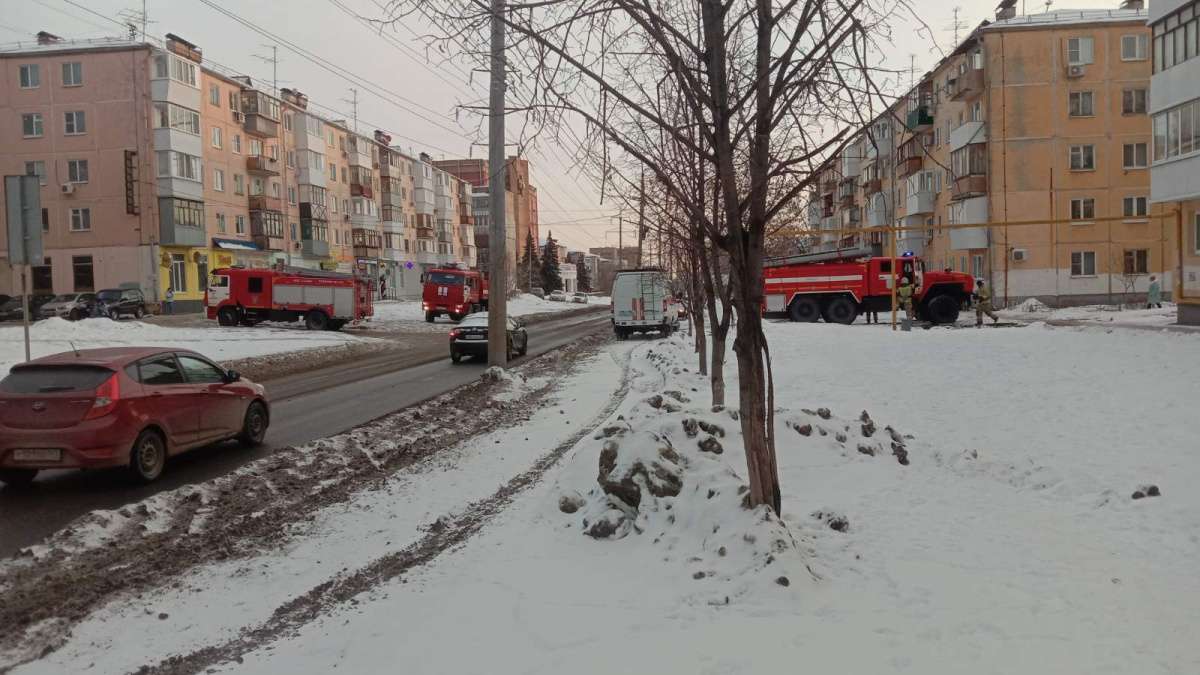 В Самаре стянули спецтехнику к многоквартирному жилому дому на ул. Мяги –  Новости Самары и Самарской области – ГТРК Самара