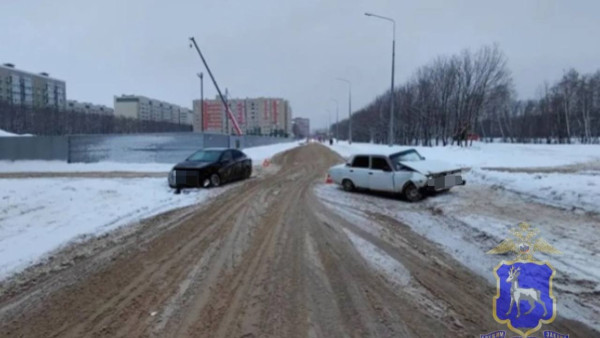 В Тольятти из-за столкновения легковушек пострадала пассажирка 5 января