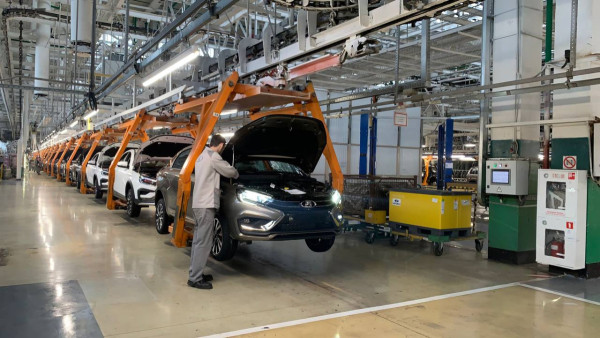 АВТОВАЗ опроверг слухи о переходе на сокращенную рабочую неделю