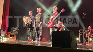 «Кричали и плакали!»: зрители рассказали, что устроила группа «На-На» на концерте в Самаре