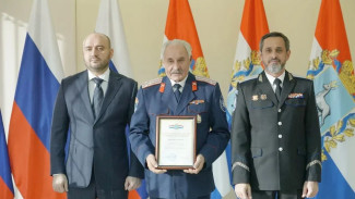 В Самаре Вячеслав Федорищев вручил награды волжским казакам 