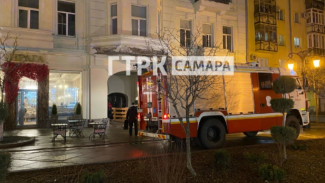 В Самаре на Ленинградскую экстренно стянули пожарных и скорую