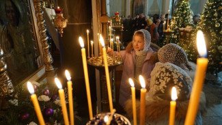 Самарцы встретили Рождество Христово в храмах