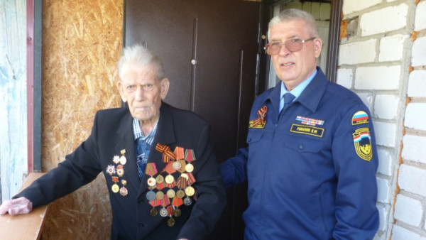 Геннадий Котельников поздравил со 100-летием участника Великой Отечественной войны  