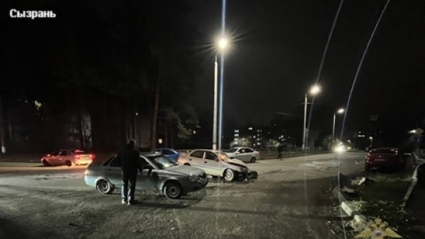 В Сызрани пьяный водитель не справился с управлением и угодил в больницу
