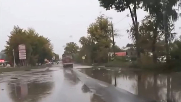 Настоящее болото: в Самаре Зубчаниновское шоссе ушло под воду