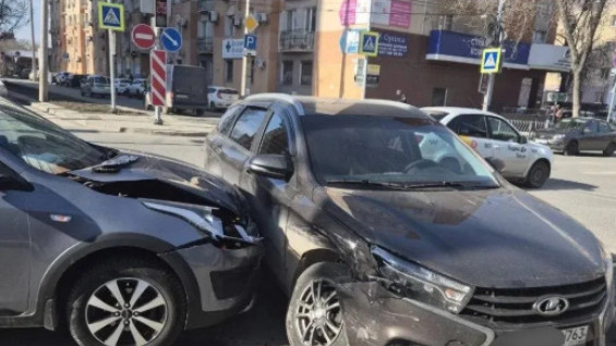 Появились подробности ДТП с пострадавшими в Самаре на Вилоновской 31 марта 