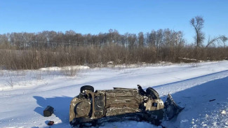 Поезд Самара — Санкт-Петербург столкнулся с легковушкой в Мордовии