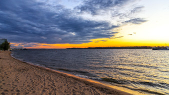 19-летняя официантка из Самары подралась с пенсионеркой в сочинском ресторане