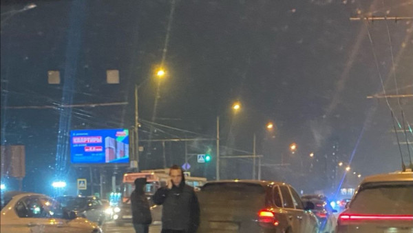 В ДТП Московском шоссе столкнулись Porsche и Hyundai