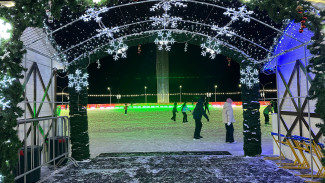 25 декабря на пл. Славы в Самаре открылся каток