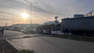 В Самаре из-за фуры образовалась пробка на Московском шоссе 4 октября