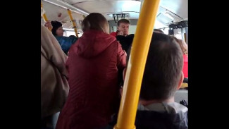 В Самаре пассажиры автобуса устроили мордобой