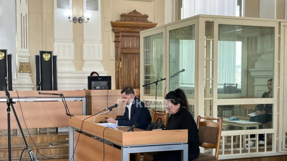 Е. Тархова рассказала, кто мог отвечать с телефона ее бабушки