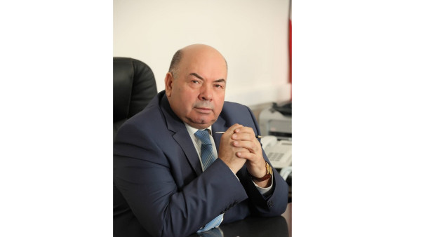 Глава Хворостянского района Виктор Махов отмечает 75-летний юбилей