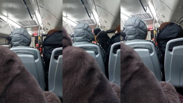 В Самаре из автобуса №37 пассажиры на ходу выталкивали пьяную молодежь