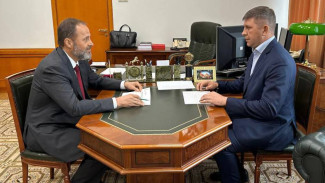 Полпред Президента России Игорь Комаров встретился с участником программы «Время героев» Александром Тихоновым