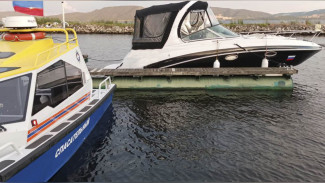 В Самарской области спасли 2 членов экипажа терпящего бедствие судно