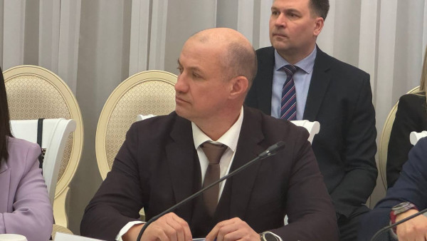 В. Федорищев увольняет самарского министра по вопросам правопорядка и противодействия коррупции