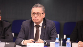 Рифат Сабитов принял участие в заседании Комиссии Генсовета «Единой России» по защите материнства, детства и поддержке семьи